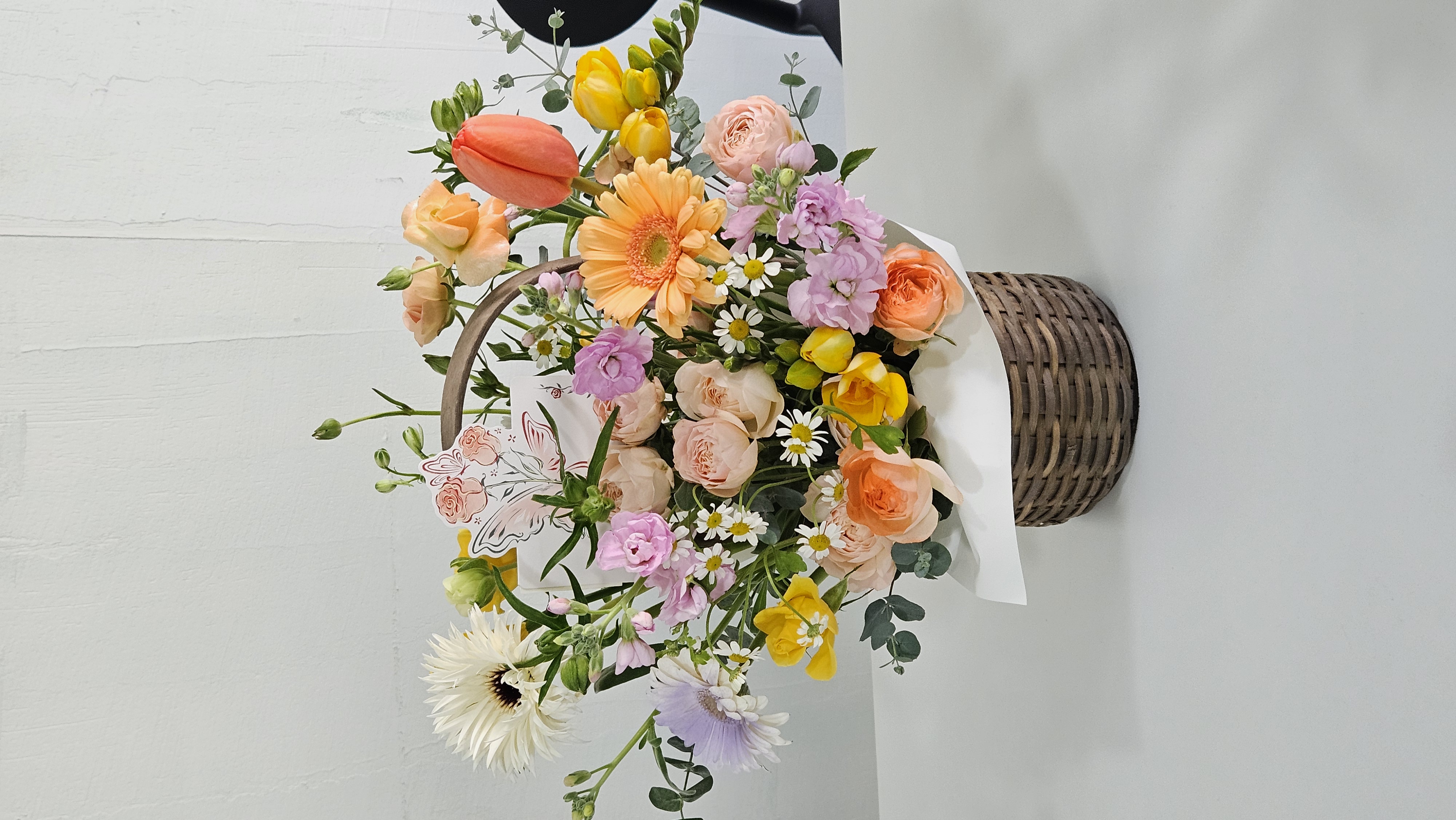 피치 봄 바구니