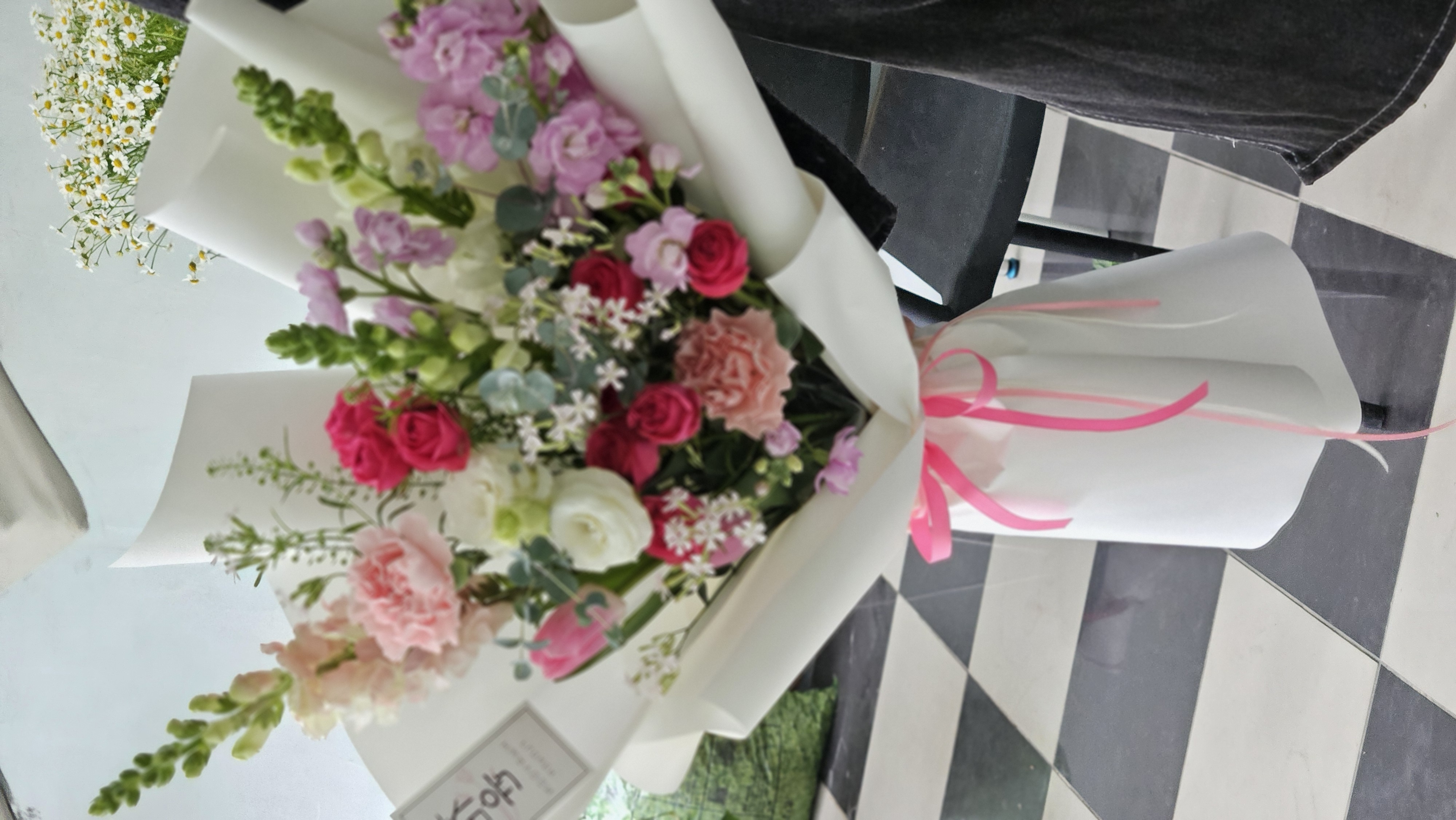 핑크 퍼플 꽃다발